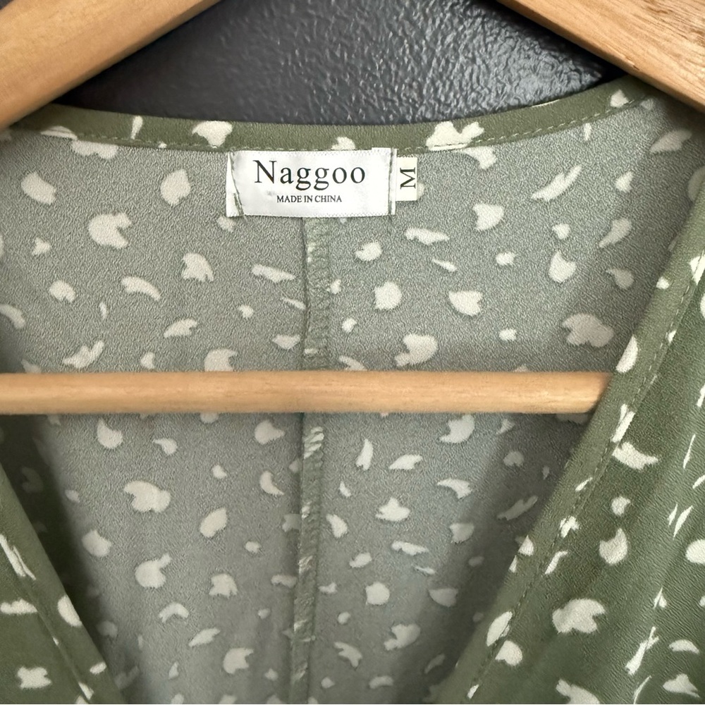 Naggoo Women Green Floral/Abstract Dots Wrap Around Dress Size Medium - Picture 3 of 4